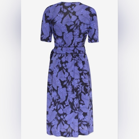 NWT printed dress - Picture 2 of 2